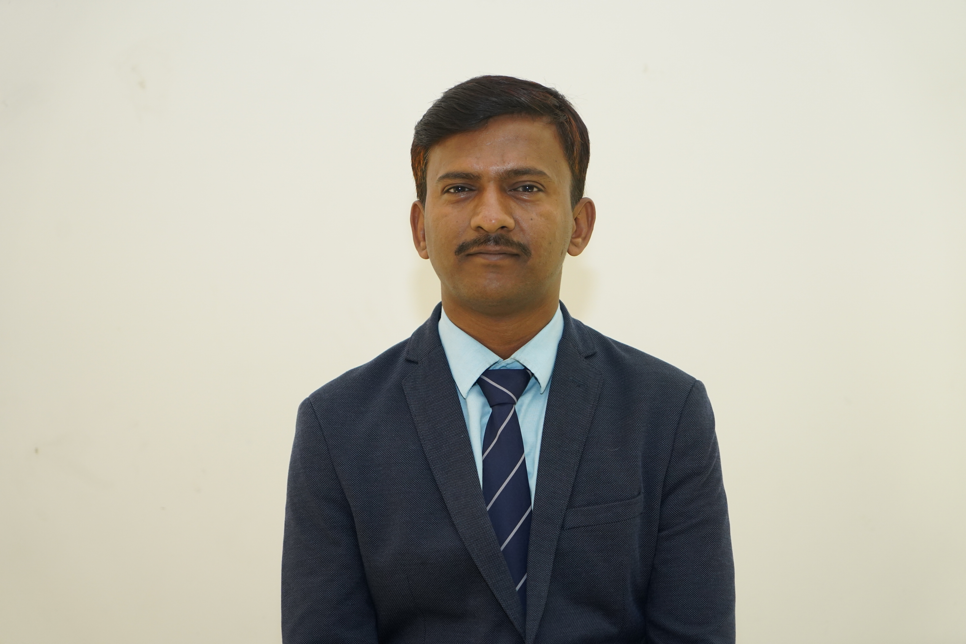faculty img
