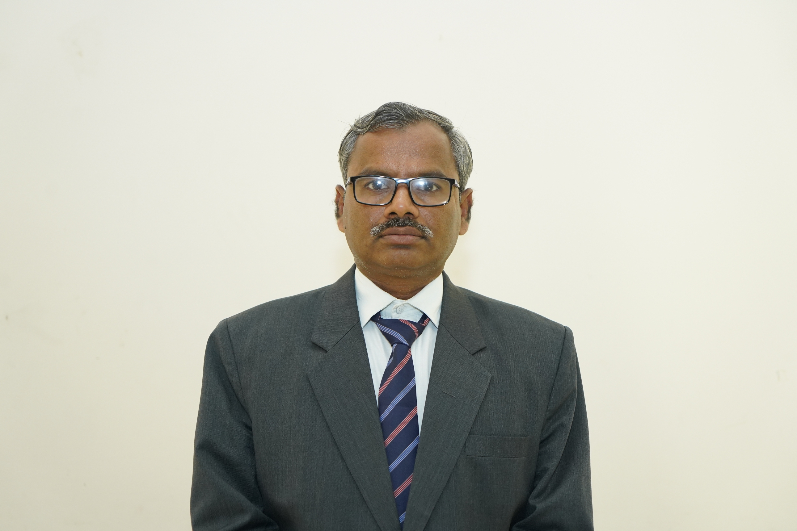 faculty img