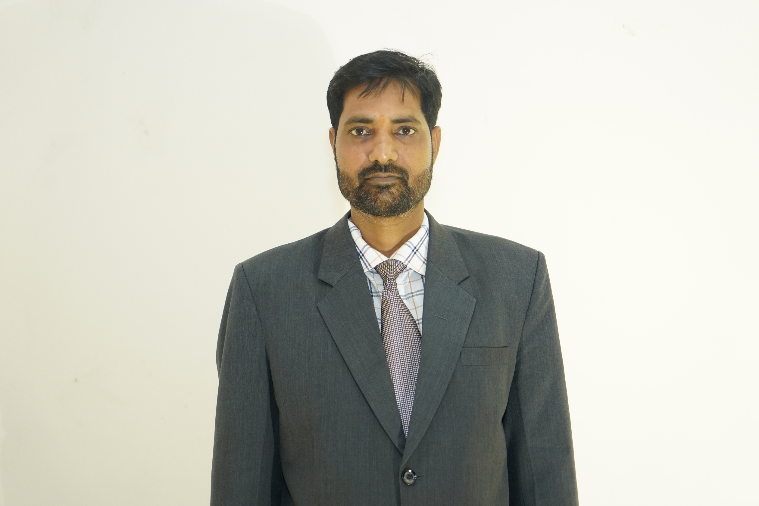 faculty img