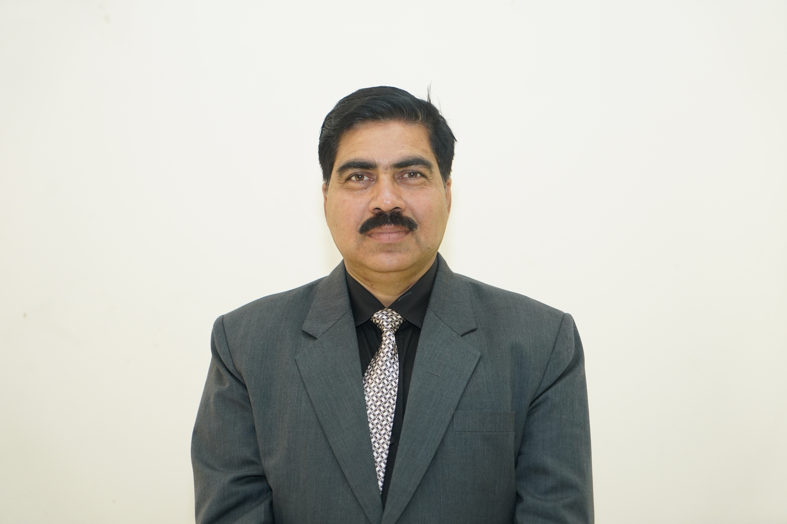 faculty img